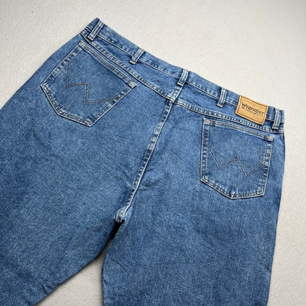 Wrangler Rugged Wear Jeans Blue 42x29 Mens Straight Leg Denim Vintage Style